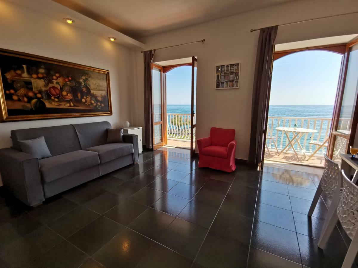 Super Panorama & Astonishing Apartment Seaview Giardini Naxos Eksteriør bilde